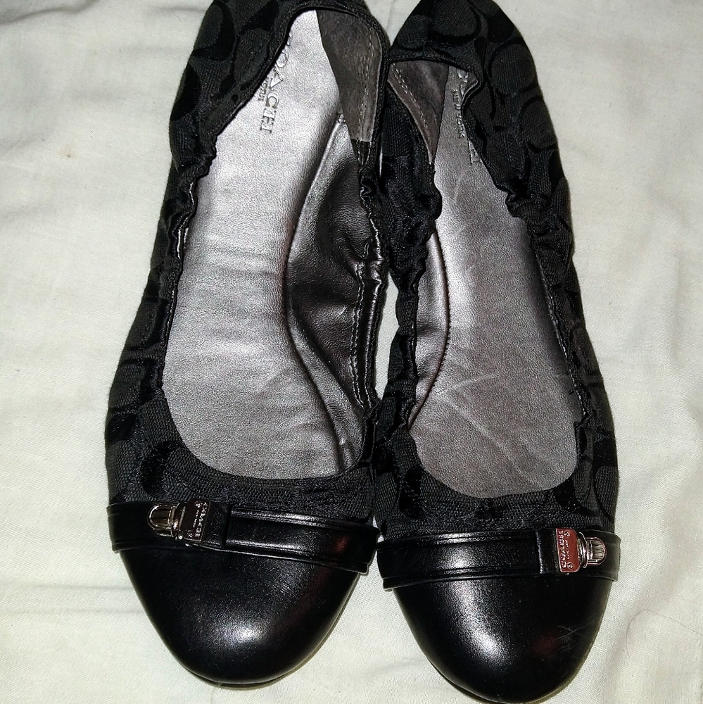 Sz 10 Coach Ballet Flats